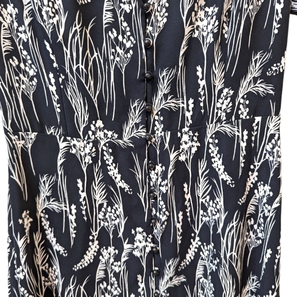 Equipment Gaetan White Floral on Black Button Front Tea Length Dress (0) - Picture 6 of 6